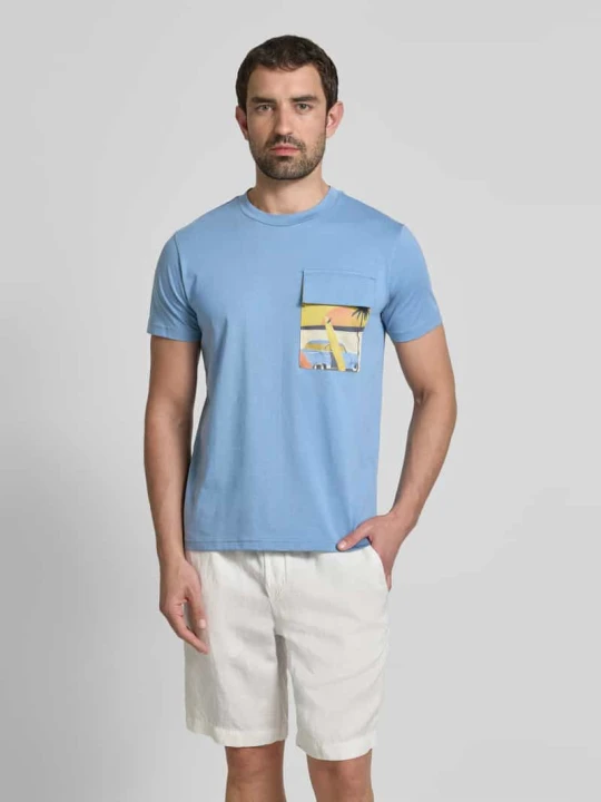 Zdjęcie produktu T-shirt z kieszenią na piersi Zeybra Jasnoniebieski