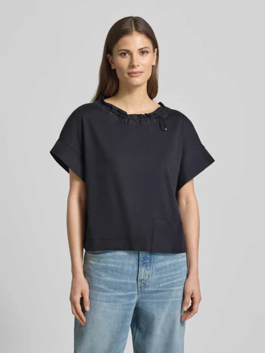 Zdjęcie produktu T-shirt z kieszenią wpuszczaną przy brzegu Marc Cain Granatowy