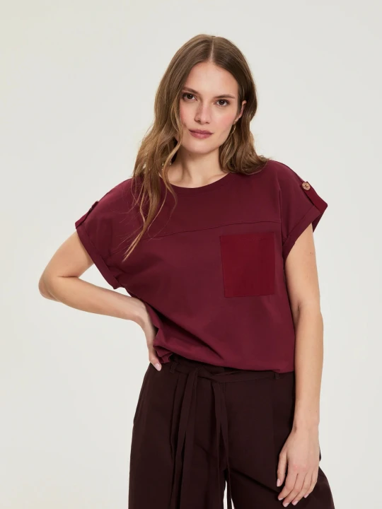 Zdjęcie produktu T-shirt z kieszonką burgundowy Moodo