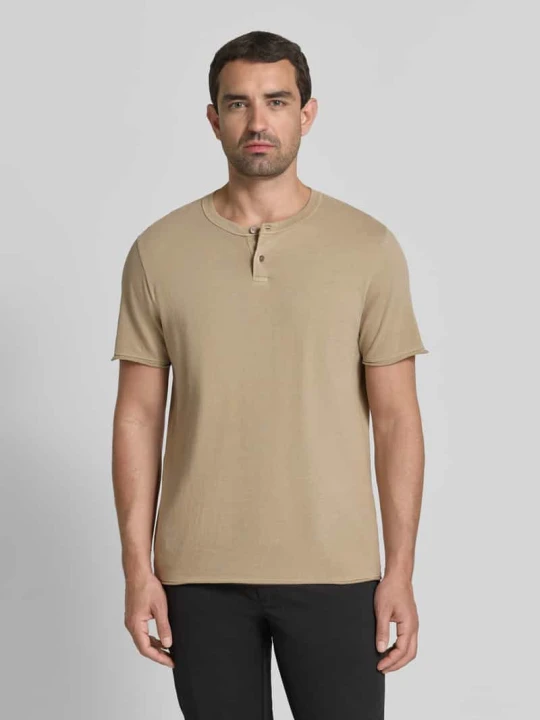 Zdjęcie produktu T-shirt z krótką listwą guzikową model 'ENIL' Drykorn Beżowy