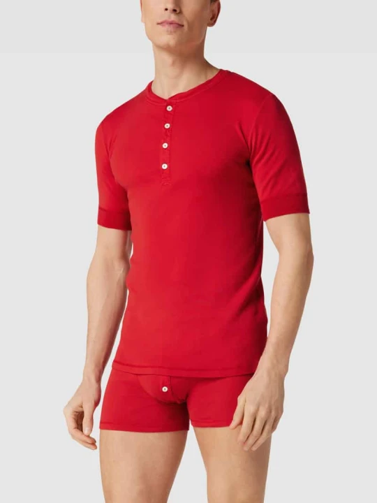 Zdjęcie produktu t-shirt z krótką listwą guzikową model 'Karl' Schiesser Czerwony