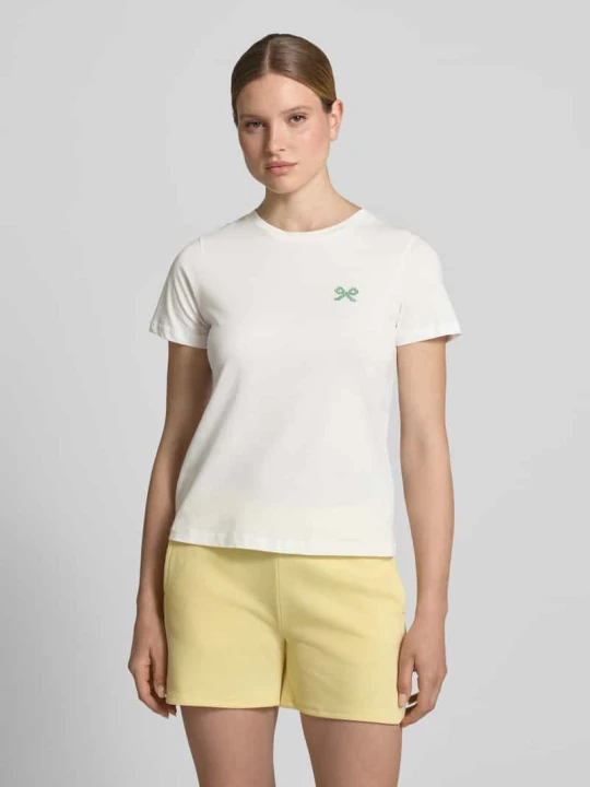 Zdjęcie produktu T-shirt z kwiatowym haftem model 'Aminna' Ichi Biały