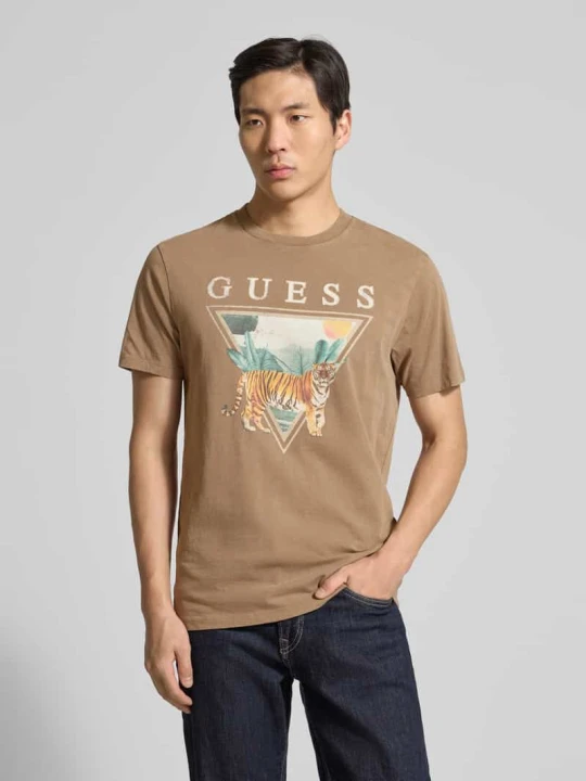 Zdjęcie produktu t-shirt z nadruk z motywem model 'TIGER SPIRIT' Guess Średniobrązowy
