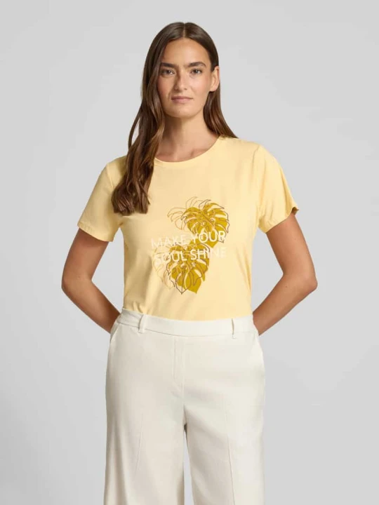 Zdjęcie produktu t-shirt z nadruk z napisem i motywem model 'RINA' Soyaconcept Ciemnożółty