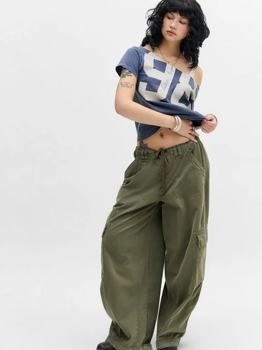 Zdjęcie produktu T-shirt z nadrukiem BDG Urban Outfitters niebieski