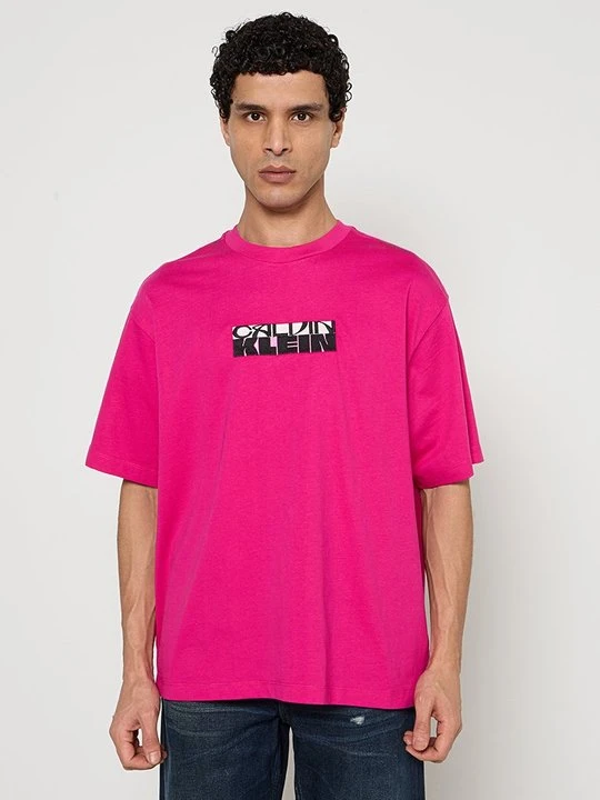 Zdjęcie produktu T-shirt z nadrukiem Calvin Klein Jeans fioletowy