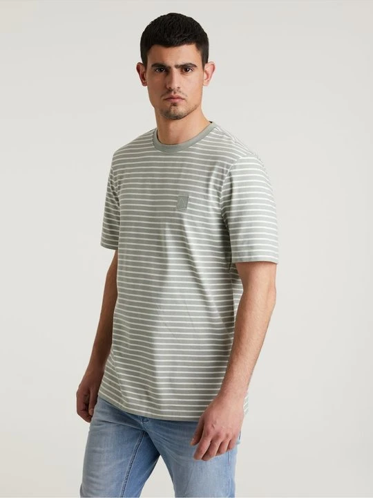 Zdjęcie produktu T-shirt z nadrukiem CHASIN' zielony