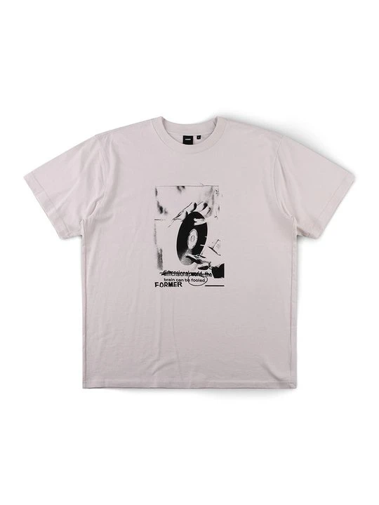 Zdjęcie produktu T-shirt z nadrukiem Former beżowy