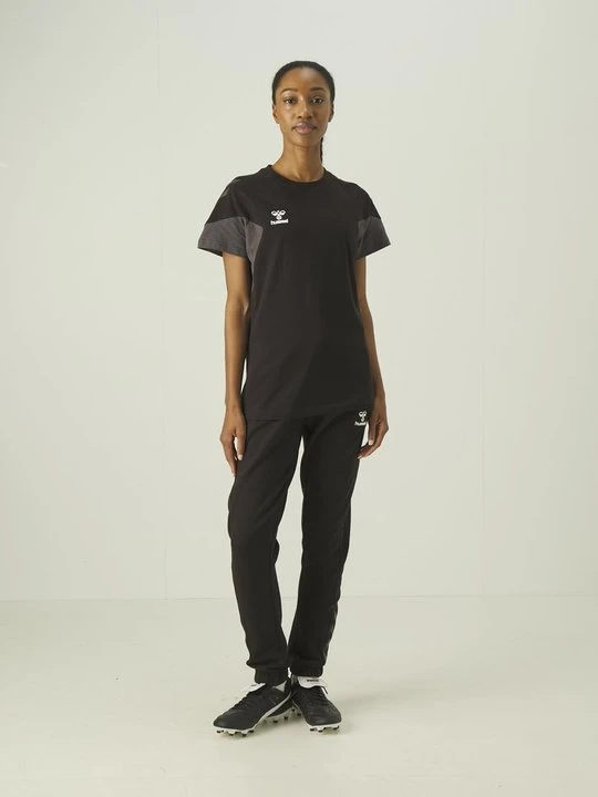 Zdjęcie produktu T-shirt z nadrukiem Hummel czarny