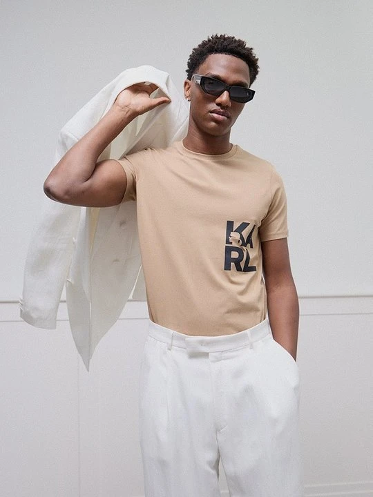 Zdjęcie produktu T-shirt z nadrukiem KARL LAGERFELD piaskowy