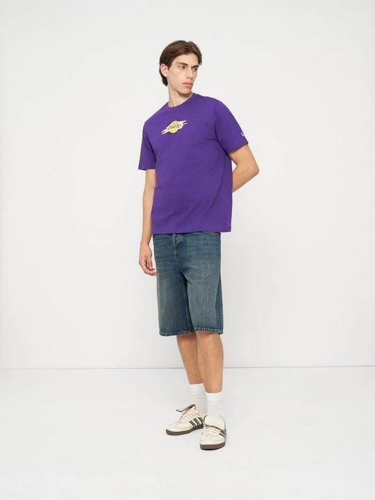 Zdjęcie produktu T-shirt z nadrukiem New Era fioletowy