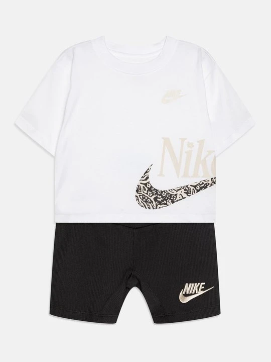 Zdjęcie produktu T-shirt z nadrukiem Nike czarny