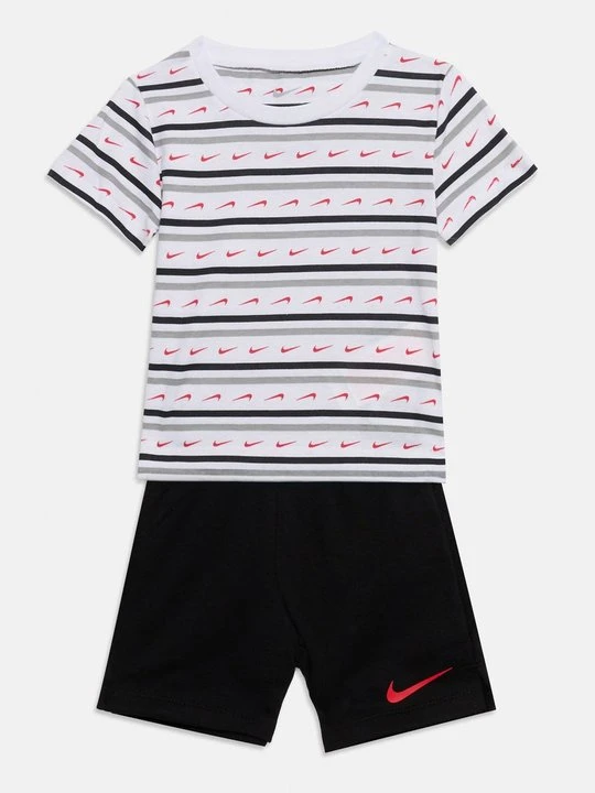 Zdjęcie produktu T-shirt z nadrukiem Nike czarny