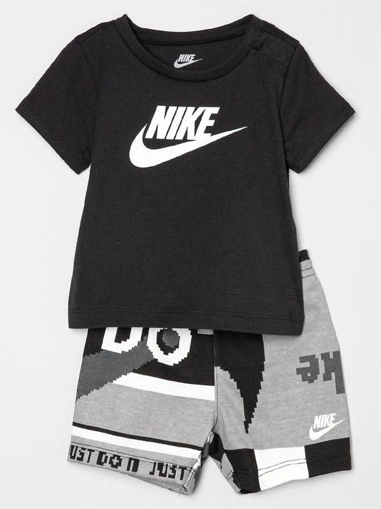 Zdjęcie produktu T-shirt z nadrukiem Nike czarny