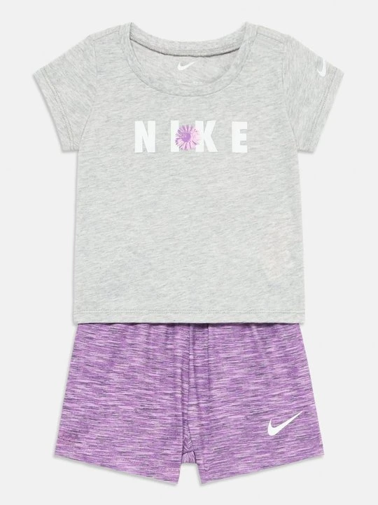 Zdjęcie produktu T-shirt z nadrukiem Nike różowy