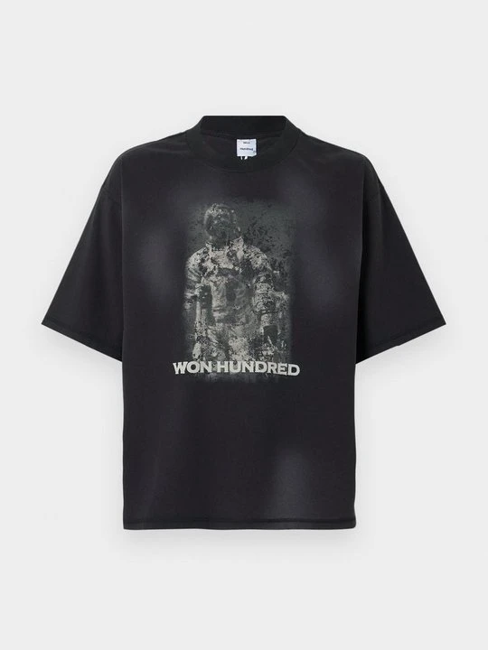 Zdjęcie produktu T-shirt z nadrukiem Won Hundred czarny