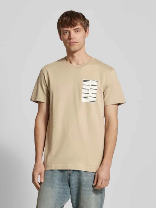 Zdjęcie produktu T-shirt z nadrukiem z logo Calvin Klein Jeans Beżowy