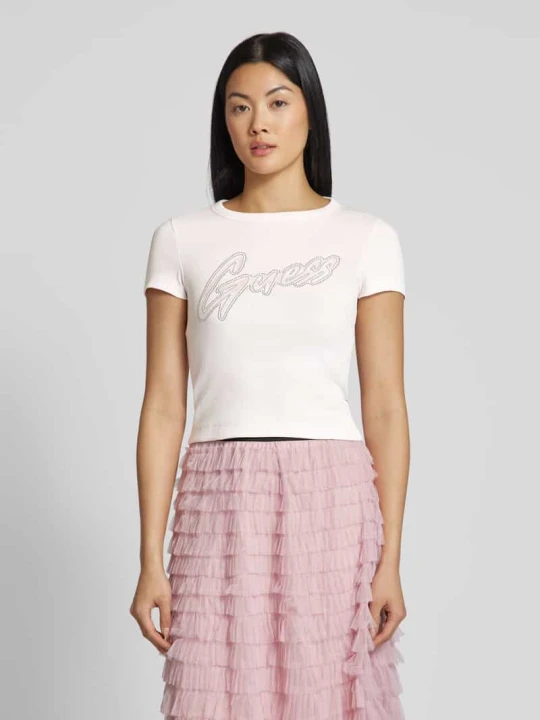 Zdjęcie produktu T-shirt z obszyciem ozdobnymi kamieniami Guess Różowy