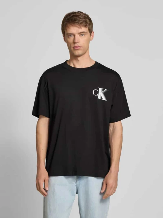 Zdjęcie produktu T-shirt z nadrukiem z logo i okrągłym dekoltem Calvin Klein Jeans Czarny