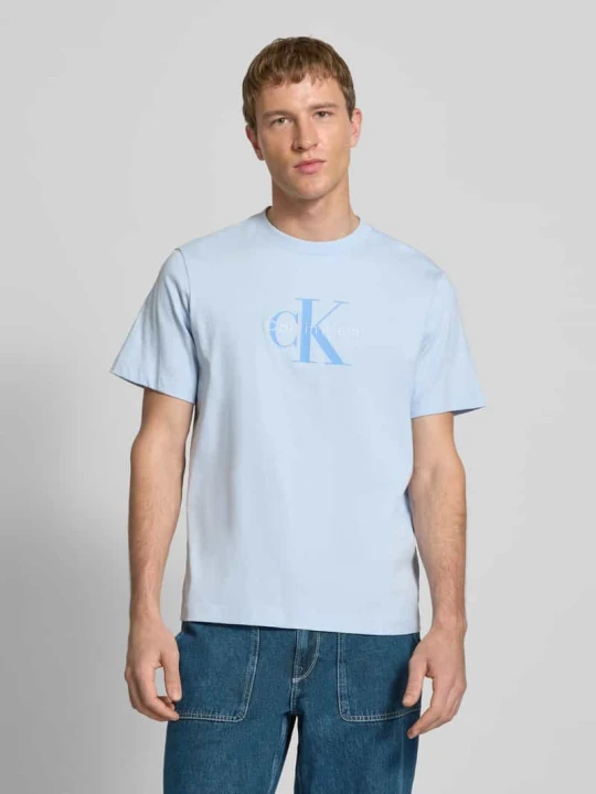 Zdjęcie produktu T-shirt z nadrukiem z logo i okrągłym dekoltem Calvin Klein Jeans Jasnoniebieski