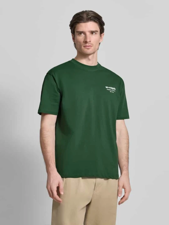 Zdjęcie produktu T-shirt z nadrukiem z logo Model „Baine” Woodbird Ciemnozielony