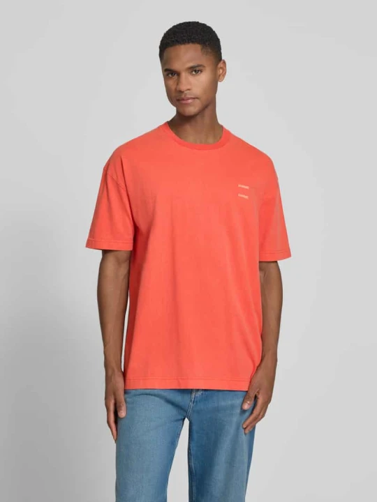 Zdjęcie produktu t-shirt z nadrukiem z logo model 'JOEL' Samsøe Samsøe Jasnoczerwony