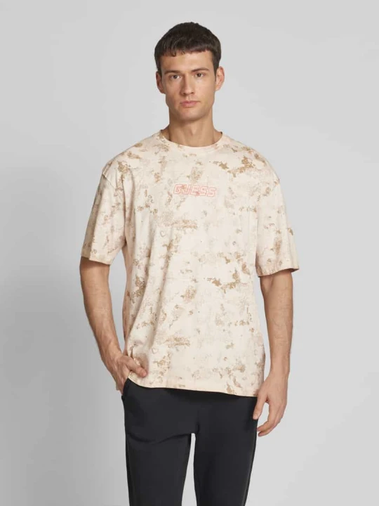 Zdjęcie produktu T-shirt z nadrukiem z logo model ‘MUSCARI’ Guess Beżowy