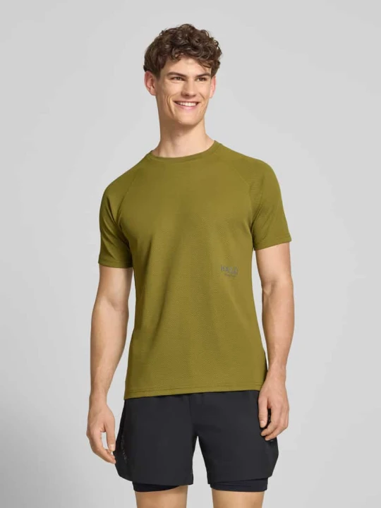 Zdjęcie produktu t-shirt z nadrukiem z logo model 'SORONA' Halo Oliwkowy