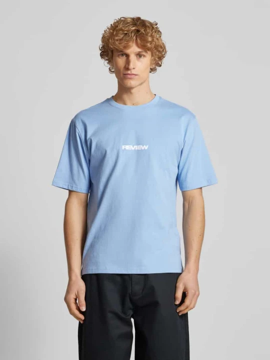 Zdjęcie produktu T-shirt z nadrukiem z logo REVIEW Jasnoniebieski