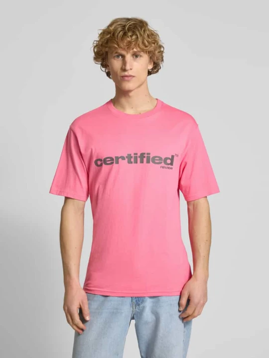 Zdjęcie produktu T-shirt z nadrukiem z logo REVIEW Mocnoróżowy