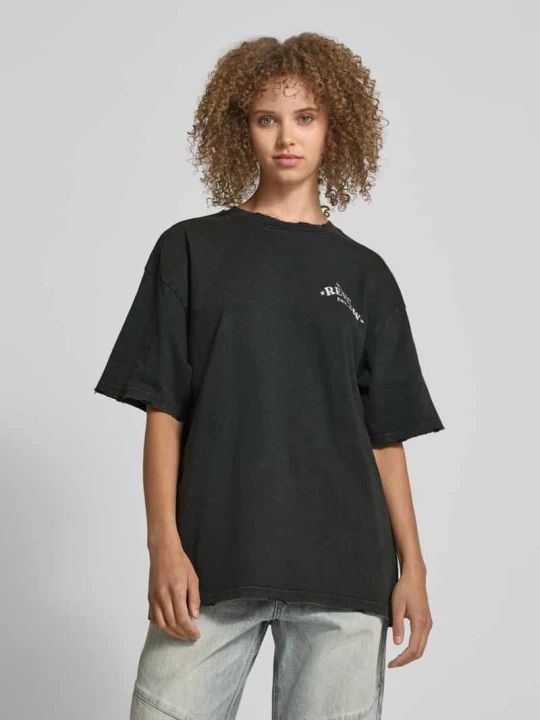 Zdjęcie produktu T-shirt z nadrukiem z logo REVIEW Antracytowy