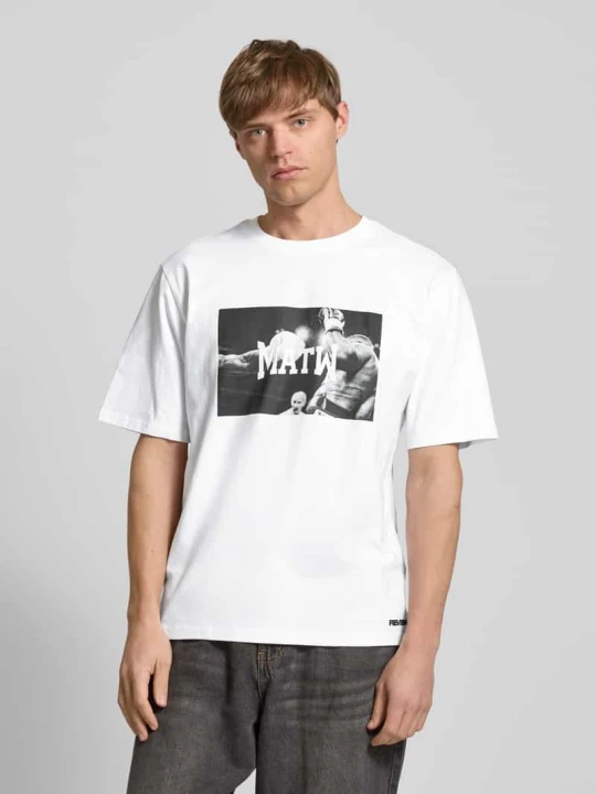 Zdjęcie produktu T-shirt z nadrukiem z logo REVIEW Biały