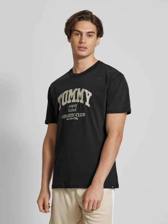 Zdjęcie produktu T-shirt z nadrukiem z logo Tommy Jeans Czarny