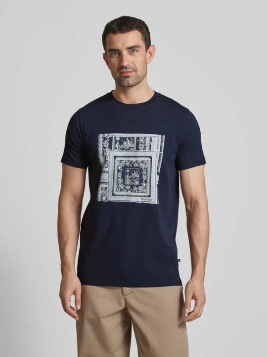 Zdjęcie produktu T-shirt z nadrukiem z motywem model ‘Jeramy’ Matinique Granatowy