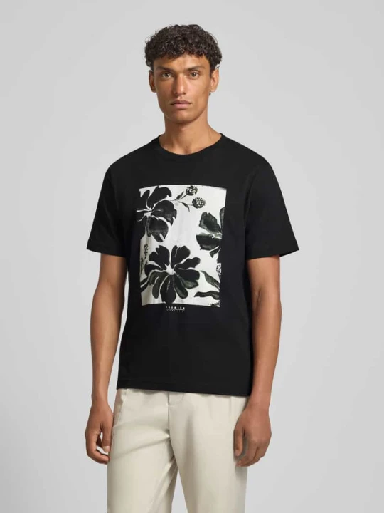 Zdjęcie produktu T-shirt z nadrukiem z motywem model 'LUCAS' Jack&Jones Czarny