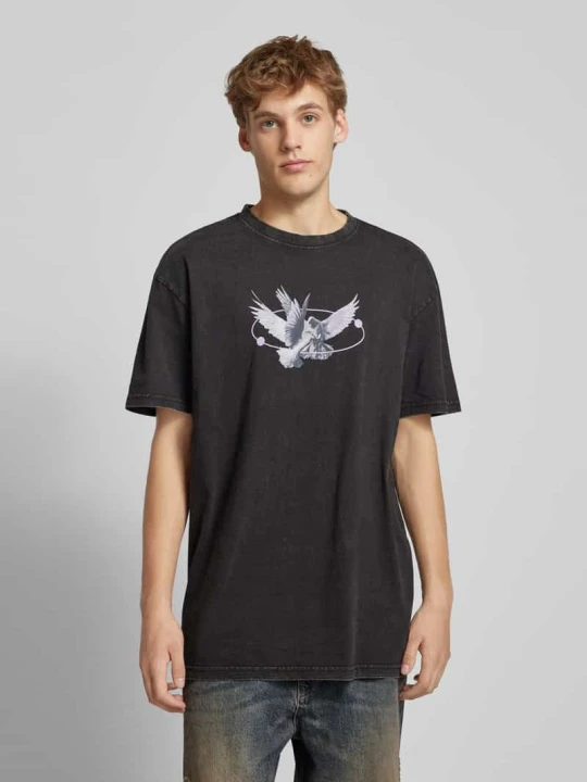 Zdjęcie produktu T-shirt z nadrukiem z motywem model ‘VIVE LE LIBERTÉ’ Mister Tee Antracytowy