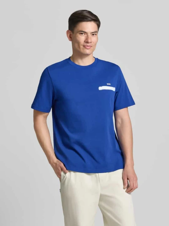 Zdjęcie produktu t-shirt z nadrukiem z motywem z tyłu model 'Bobby' Wood Wood Błękitny