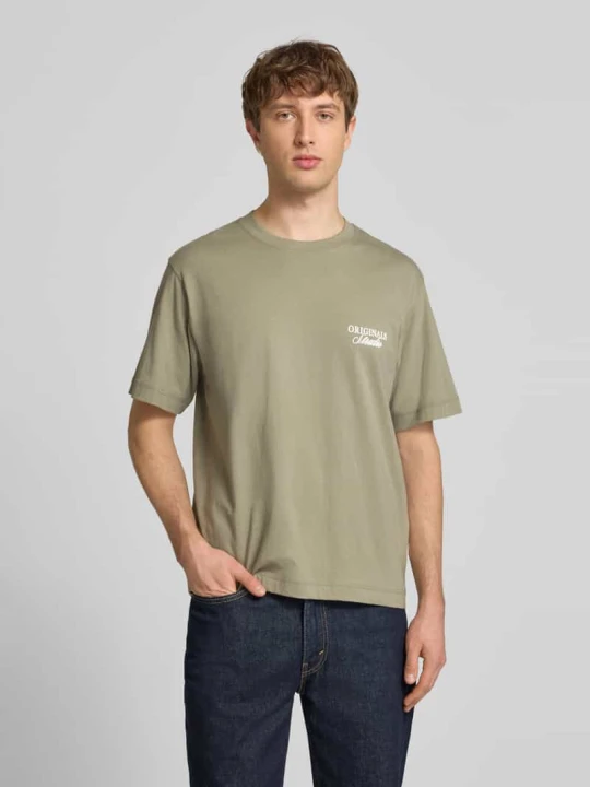 Zdjęcie produktu t-shirt z nadrukiem z napisem model 'NORREBRO' Jack&Jones Trzcinowy