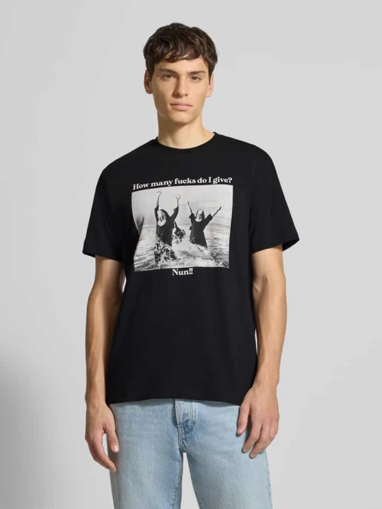 Zdjęcie produktu T-shirt z nadrukiem z napisem model ‘Nun Given Black’ Dedicated