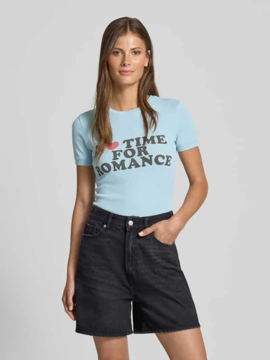 Zdjęcie produktu T-shirt z efektem prążkowania i napisem Jake*s
