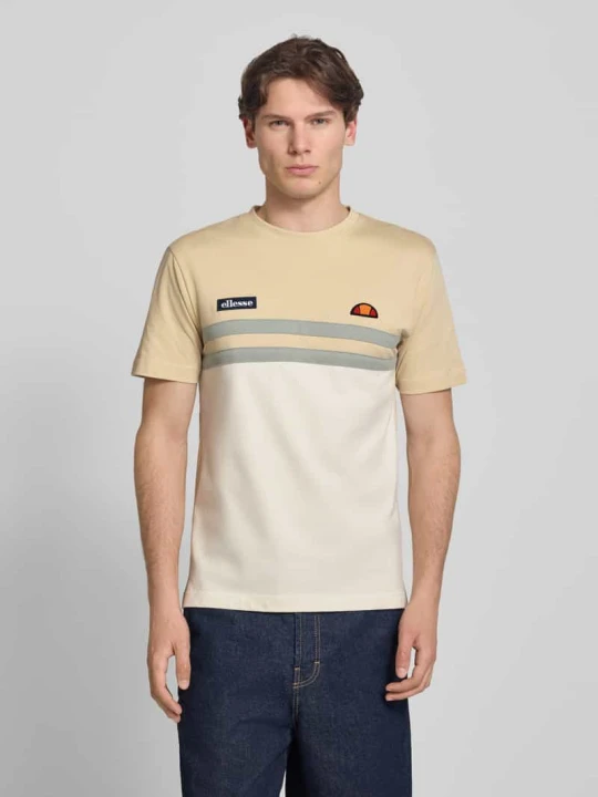 Zdjęcie produktu T-shirt z naszywanymi detalami z logo i okrągłym dekoltem Ellesse Złamany biały