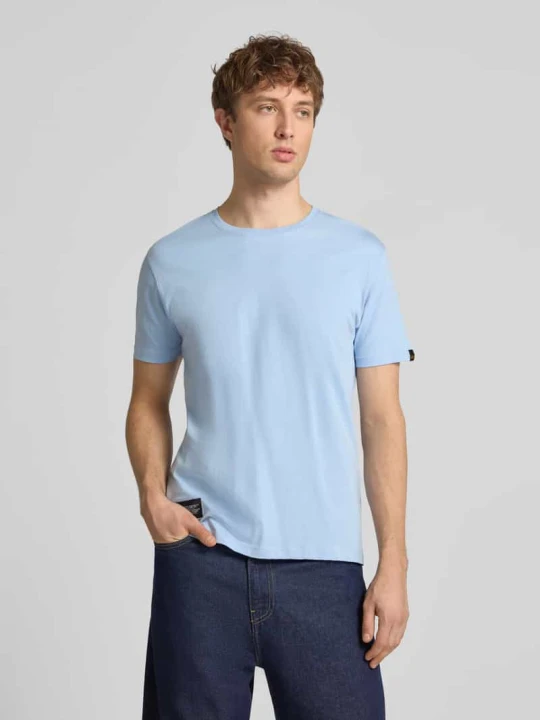 Zdjęcie produktu T-shirt z naszywką z logo Alpha Industries Jasnoniebieski