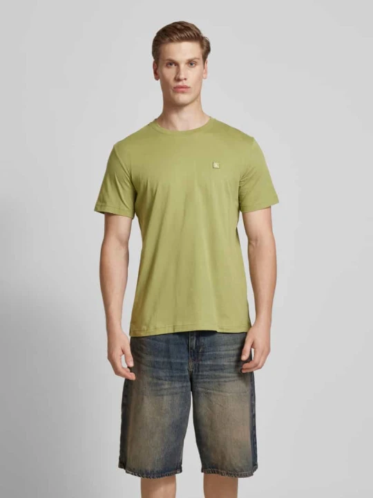 Zdjęcie produktu T-shirt z naszywką z logo model ‘CK EMBRO’ Calvin Klein Jeans Oliwkowy