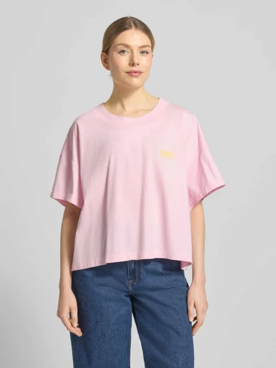 Zdjęcie produktu T-shirt z obniżoną linią ramion Model 'GIXY' American Vintage Jasnoróżowy