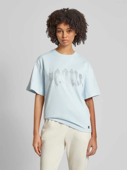 Zdjęcie produktu T-shirt z obszyciem z ozdobnych kamieni model ‘Rhinestone’ PEQUS Jasnoniebieski