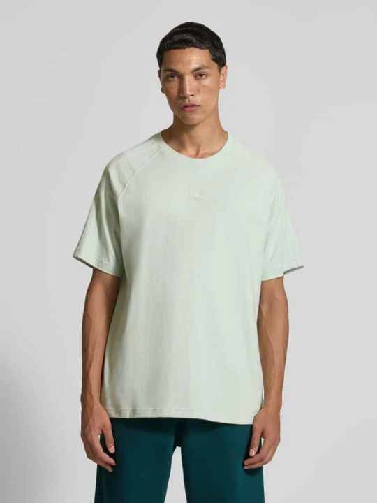Zdjęcie produktu T-shirt z okrągłym dekoltem i wyhaftowanym logo adidas Originals Limonkowy
