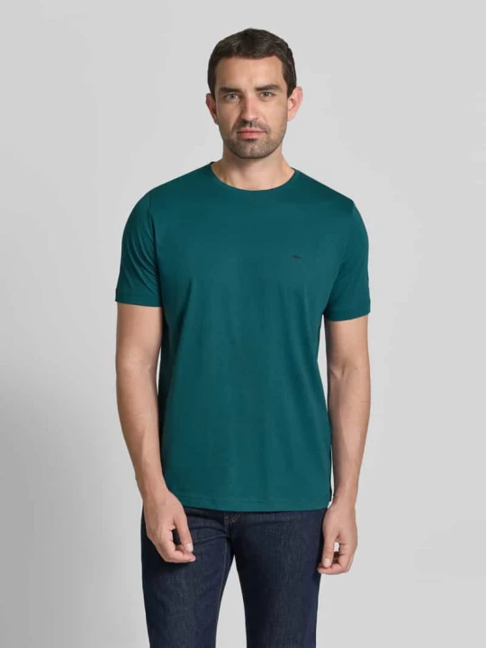 Zdjęcie produktu t-shirt z okrągłym dekoltem i wyhaftowanym logo FYNCH-HATTON Butelkowy zielony