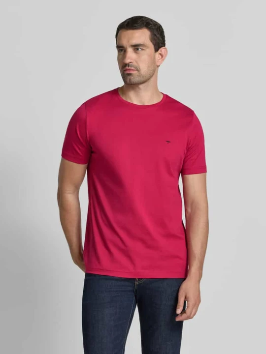 Zdjęcie produktu t-shirt z okrągłym dekoltem i wyhaftowanym logo FYNCH-HATTON Oberżynowy
