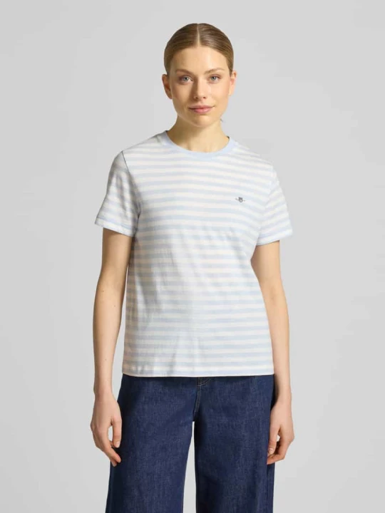 Zdjęcie produktu t-shirt z okrągłym dekoltem i wyhaftowanym logo Gant Jasnoniebieski
