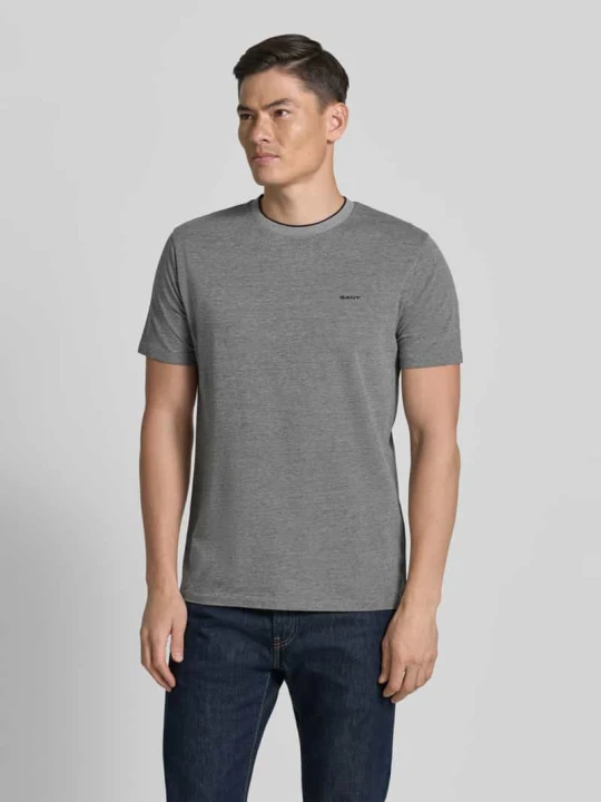 Zdjęcie produktu T-shirt z okrągłym dekoltem i wyhaftowanym logo Gant Średnioszary